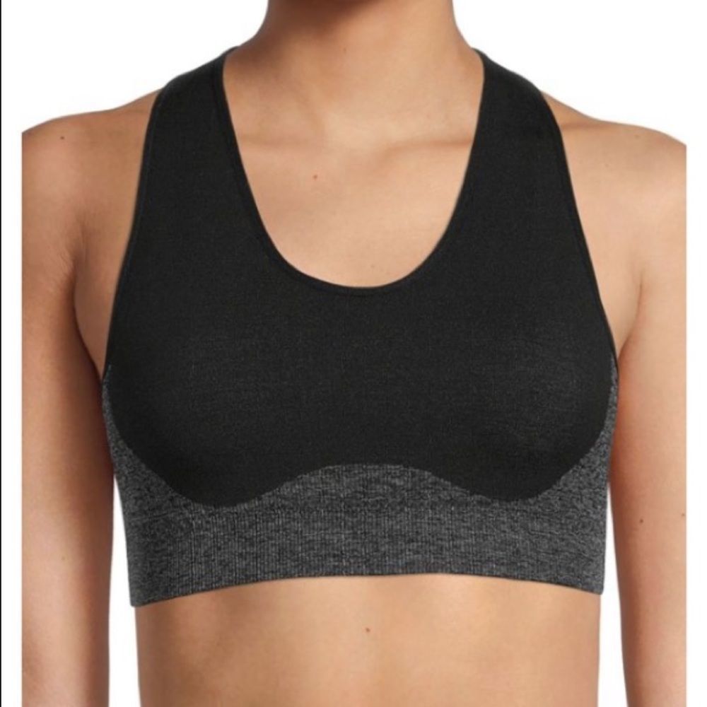 Chloe Ting Women's Seamless Sports Bra with Wide Bottom Band Size Medium